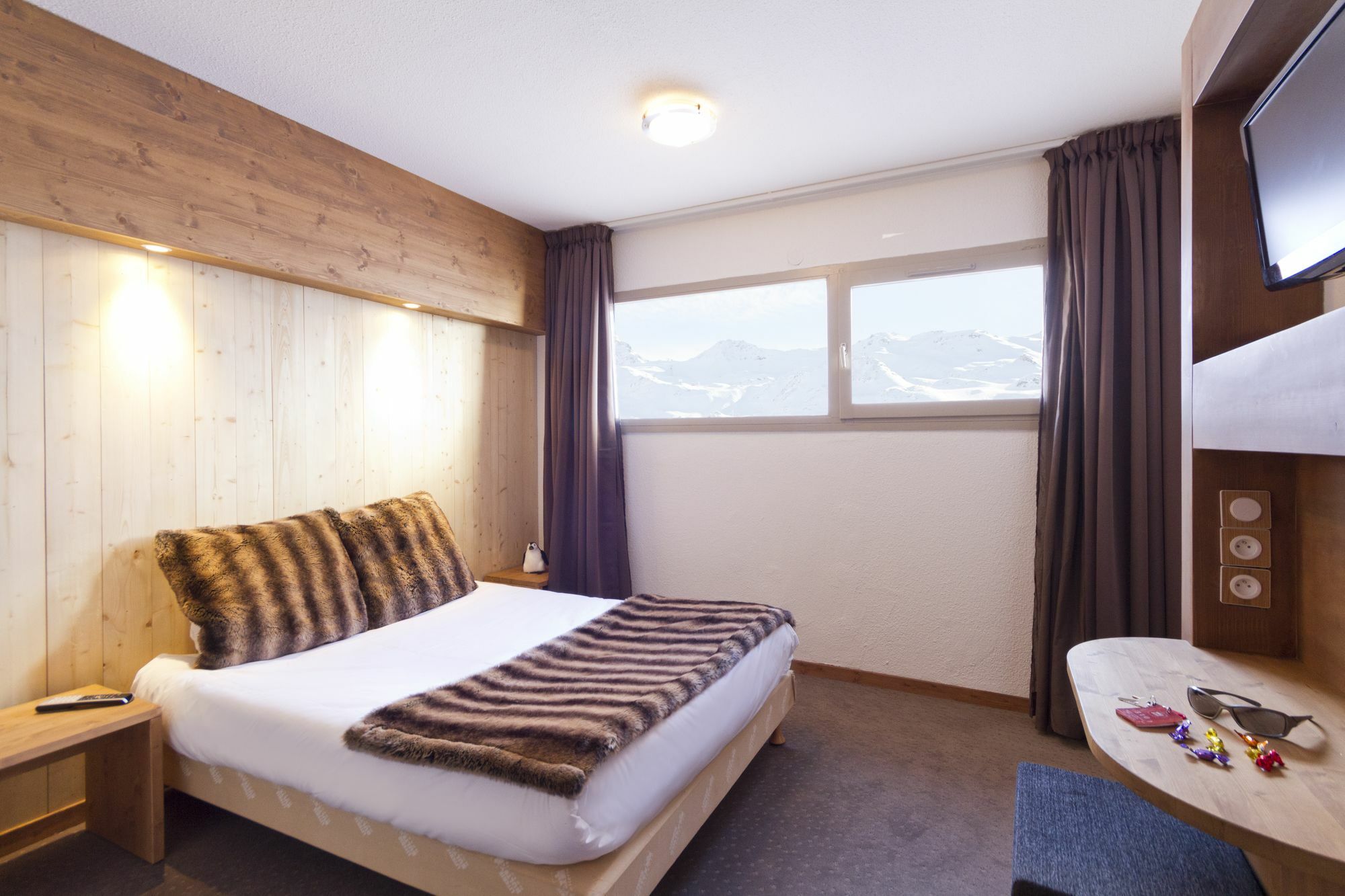 Hotel Marielle 瓦托伦斯 外观 照片